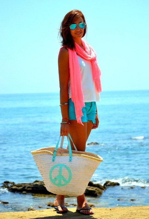 outfits color neon fluorescente