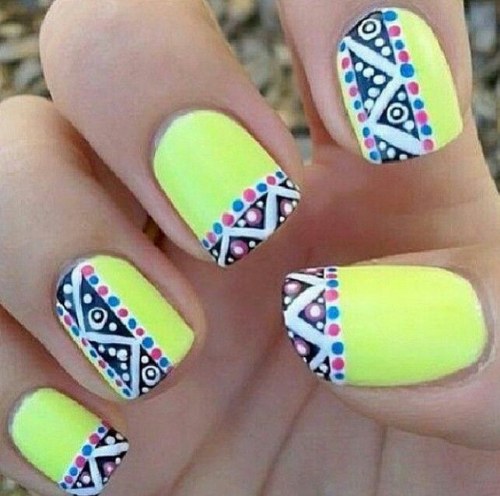 uñas color neon diseños