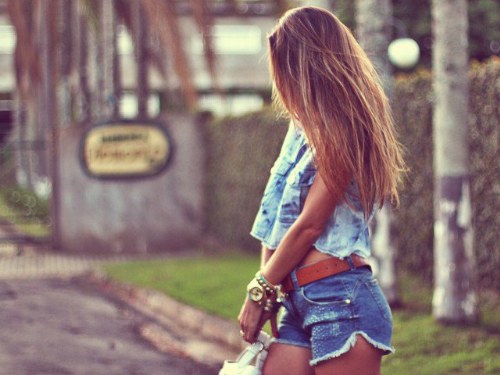 chalecos denim outfits combinaciones