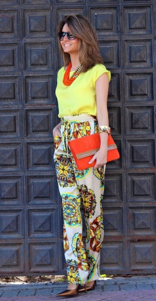 outfits pantalones de estampados verano