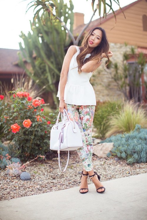 outfits pantalones de estampados verano