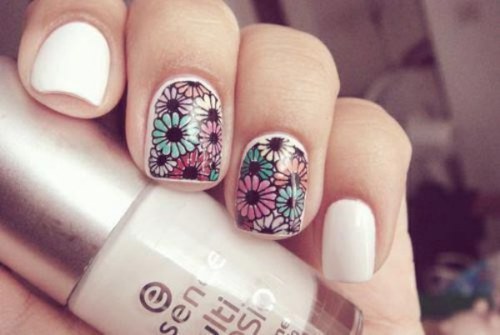 diseños florales para uñas