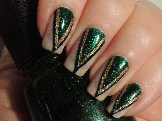 diseños uñas otoño color verde esmeralda