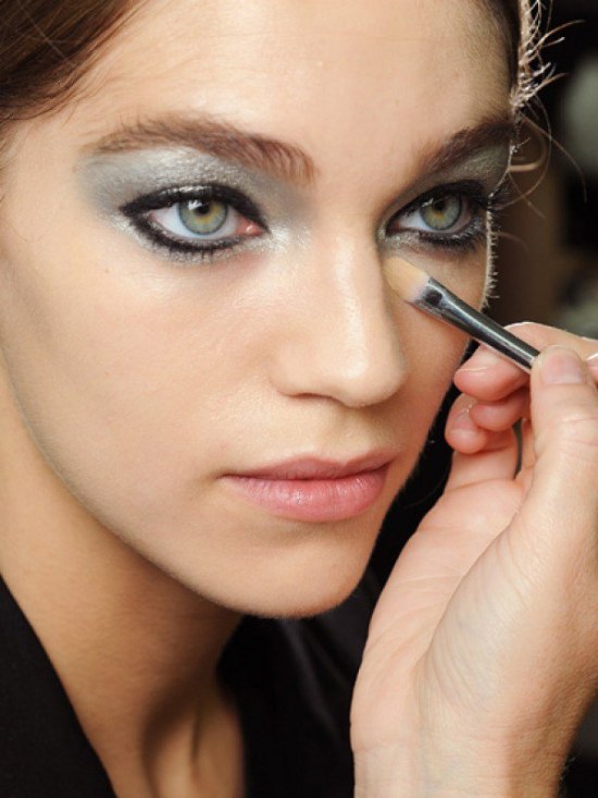 sombras metalicas maquillaje ojos
