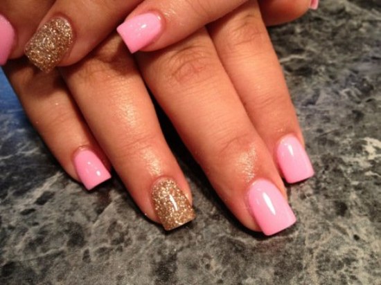 uñas rosa dorado diseños