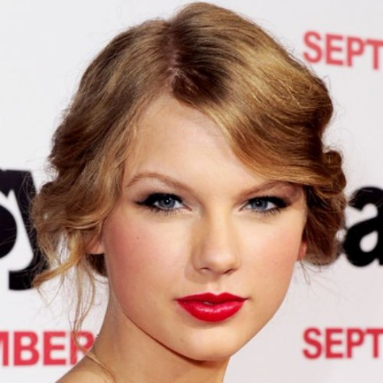 labios rojos moda maquillaje
