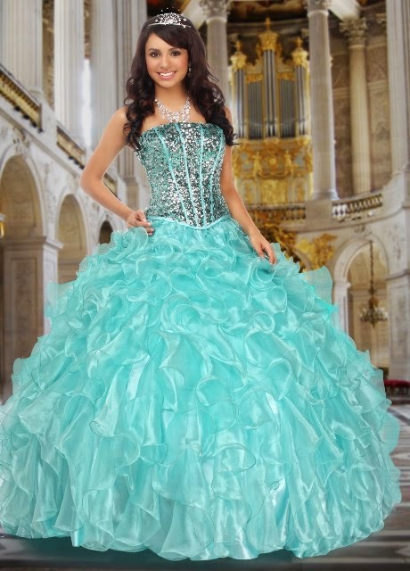 quinceañeras-a-la-moda1