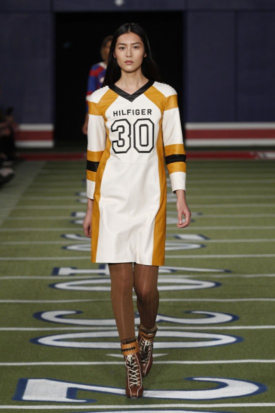 tommy hilfiger fashion week
