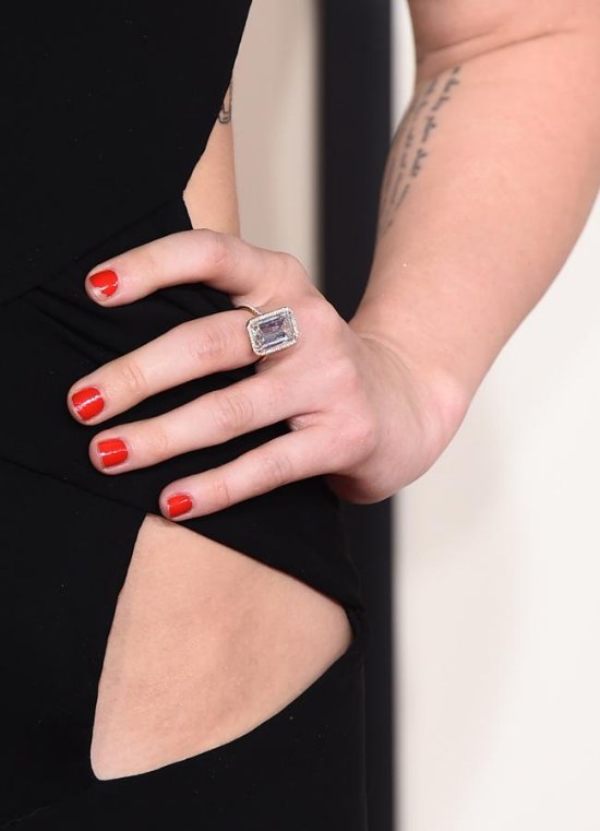 manicure uñas celebridades grammy