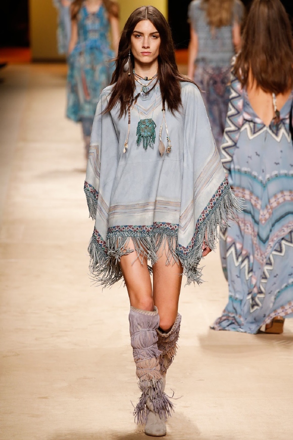 ponchos y capas para mujeres invierno 2015