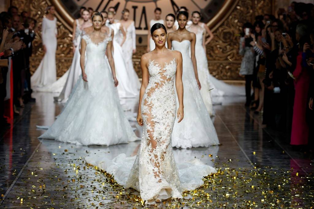 vestidos de novia coleccion barcelona bridal week 2015