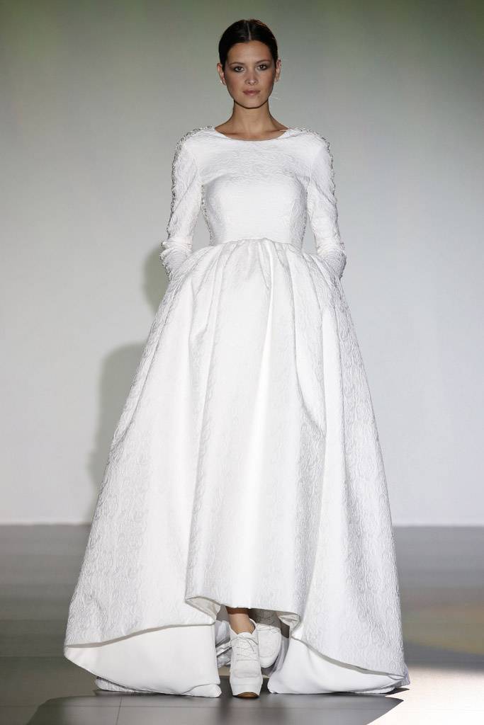 vestidos de novia coleccion barcelona bridal week 2015