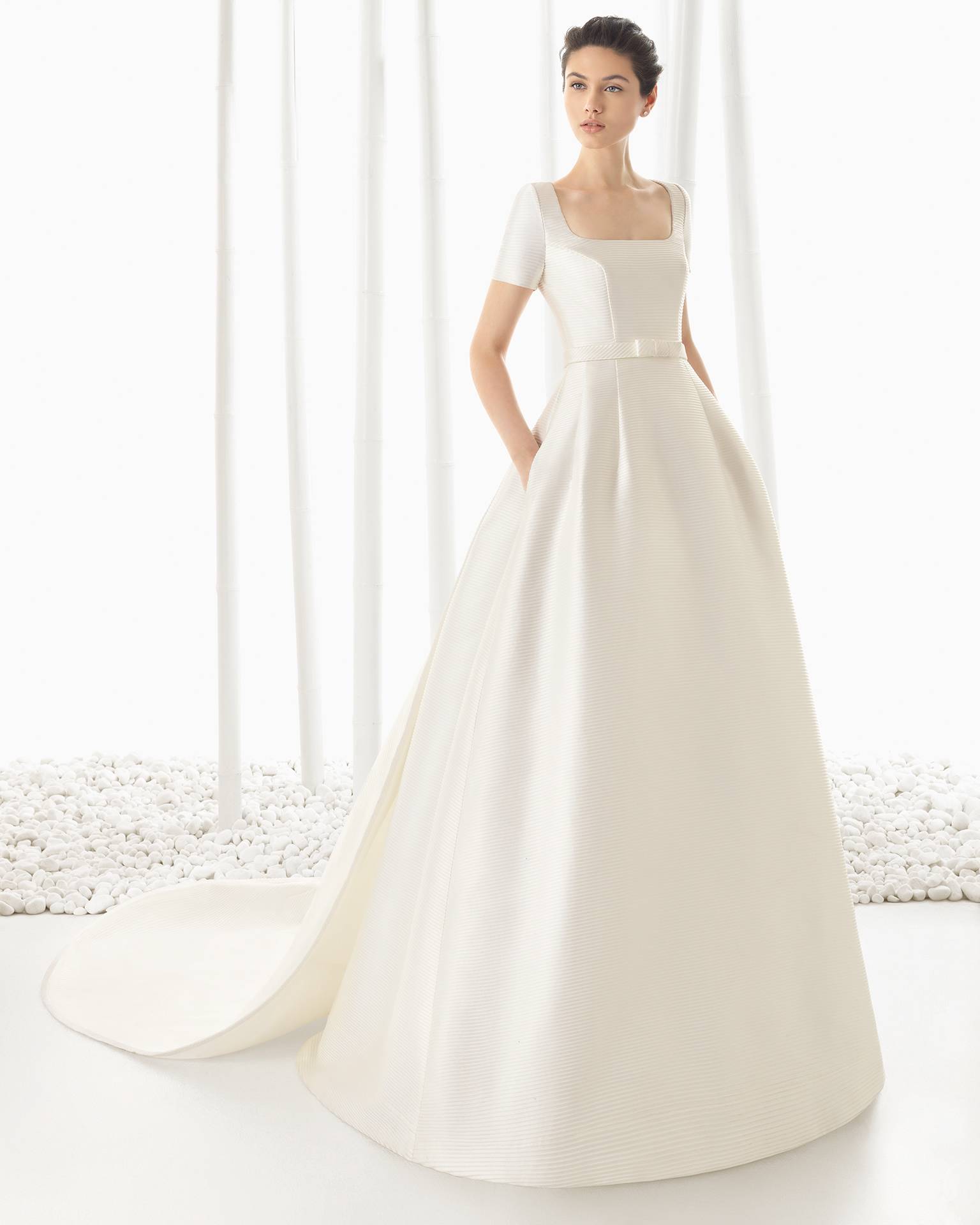 vestidos de novia coleccion barcelona bridal week 2015
