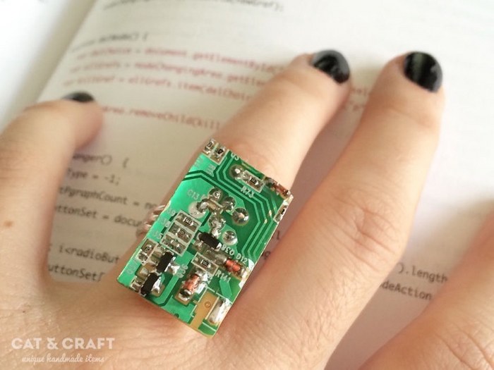 Para todas las chicas nerds estos son los accesorios que necesitas